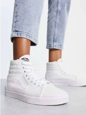 NEW Vans Sk8-Hi True White Canvas Skate Shoes. BRAND NEW UNISEX SZ 9 M SZ 10.5 W